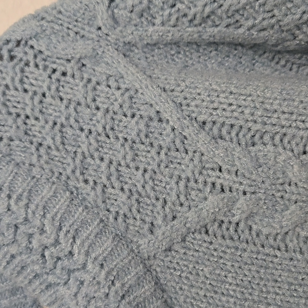 Hem & Thread Cabel Knit Sweater NWT - Picture 3 of 7